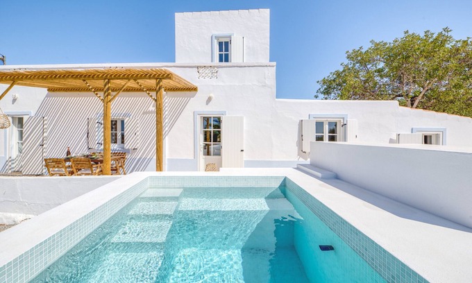 Medronhal Villa | A Casa Nossa - Renovated Villa with Stunning Views