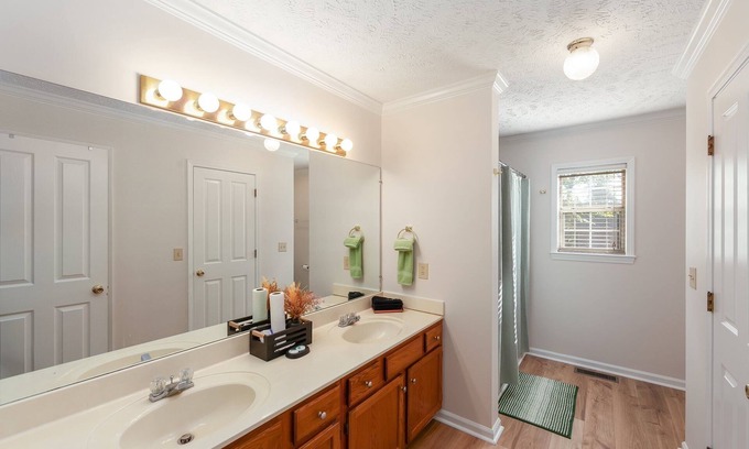 Jackson House | A charming 3-bedroom house with AC, WiFi in enchanting Jackson.