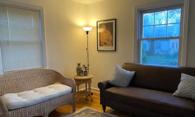 New Haven House | A charming place in an university neighborhood