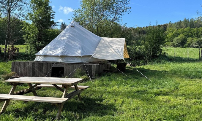 Our Cabin | A comfortable bivouac in the heart of nature. The perfect stopover for hikers.