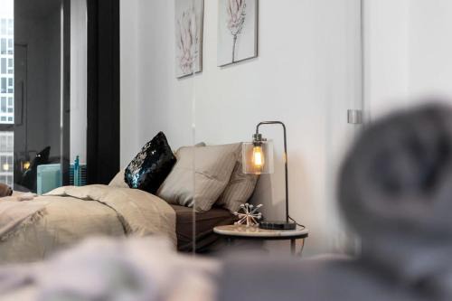 Carlton South Apartment | A Comfy Apt Only a 5-min Walk to Victoria Market