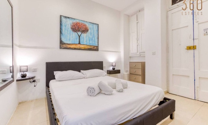 Floriana Apartment | A Cosy studio in the heart of charming Floriana!