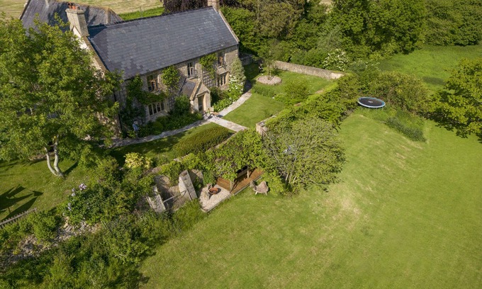Beaminster Other | A delightful family farmhouse set in 17 acres of beautiful Dorset countryside.