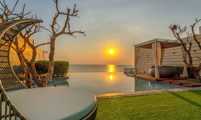 Hua Hin Hotel | A Dream Hua Hin - Beachfront Retreat