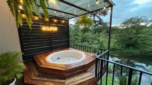 Katira Ski Chalet | A-Frame, Rio Celeste in premises and close to park