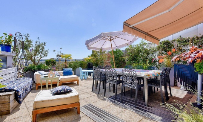 Neuilly-sur-Seine Apartment | A Hidden Gem on the Rooftops of Neuilly