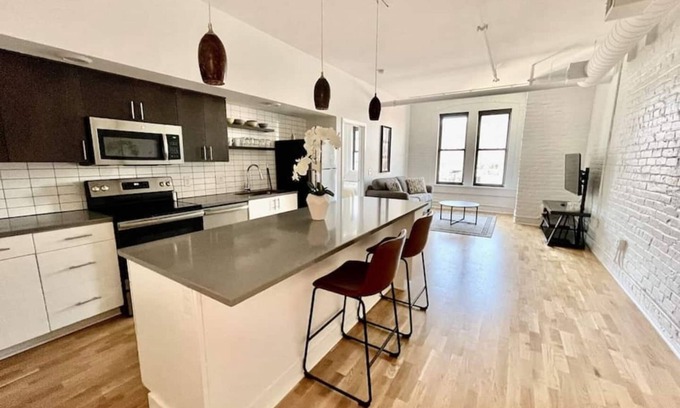 Old Market Apartment | A historic 1,200 square foot loft in the heart of the Old Market