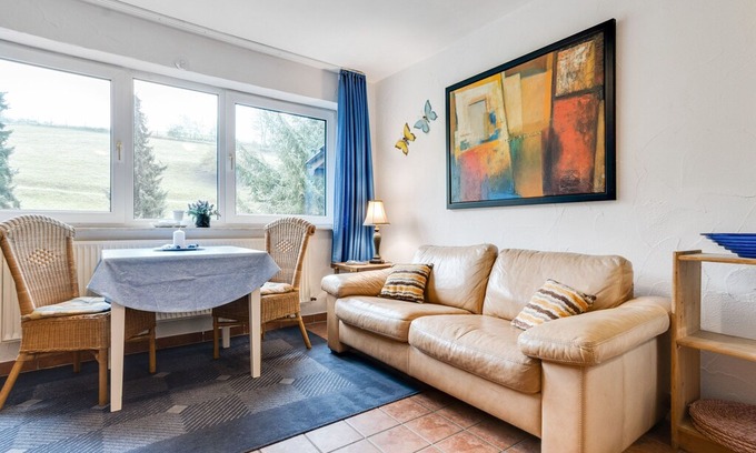 Oberveischede Apartment | A holiday home for 2 persons in a deer park