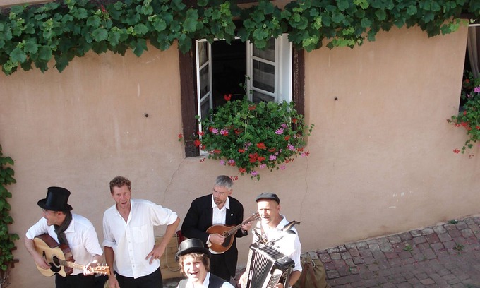 Riquewihr Apartment | A L'ANCIENNE HUILERIE* Charming accommodation in the REMPARTS of RIQUEWIHR.