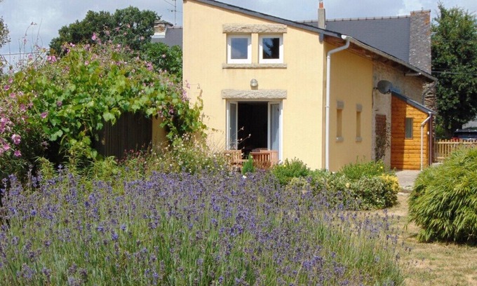 Guillac House | A lovely 4 bed characterful house, in a peaceful rural setting.