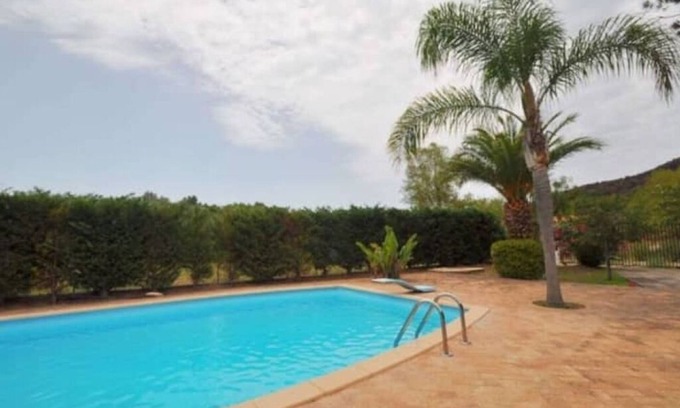 Palinuro Villa | A lovely villa with swimming pool, located between the hills, river and the sea.