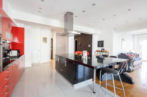 Nea Smirni Apartment | A Luxury & Comfortable Apt in Athens