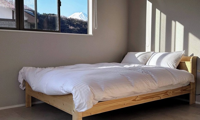 Fujikawaguchiko House | A newly built house where you can relax with your beloved pet 10 minutes by bus from Kawaguchiko/Minamitsuru-gun Yamanashi