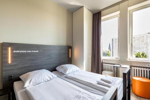 Aachen Hotel | a&o Aachen Hauptbahnhof