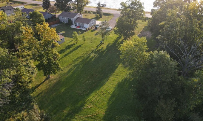 Garrison House | A perfect family getaway on Mille Lacs! Fishing Dock, Game-room, Amazing yard!