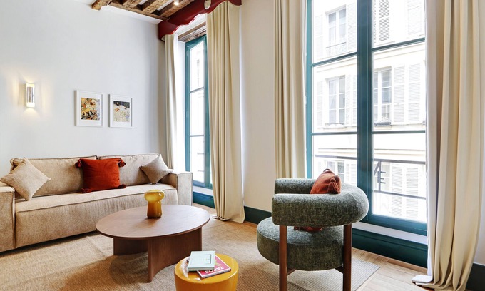 Quartier de la Monnaie Apartment | A Picturesque 2-BR/2-BA with Services in Saint-Germain - 2nd Floor