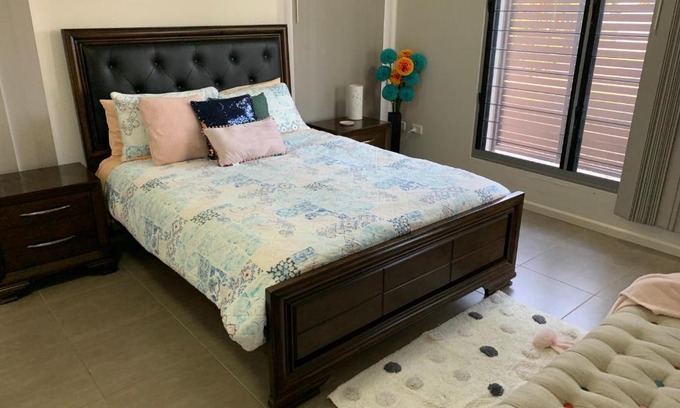 Muirhead House | A private room with ensuite
