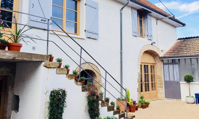 Pommard House | A stylish home featuring a terrace with stunning 180 degree views over the vines