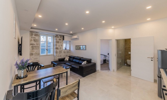 Kastel Stari Apartment | A2 - spacious apt on seafront with the sea view