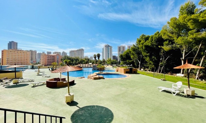 Villajoyosa Apartment | A935 - Nice apartment with air conditioning, pool and garage