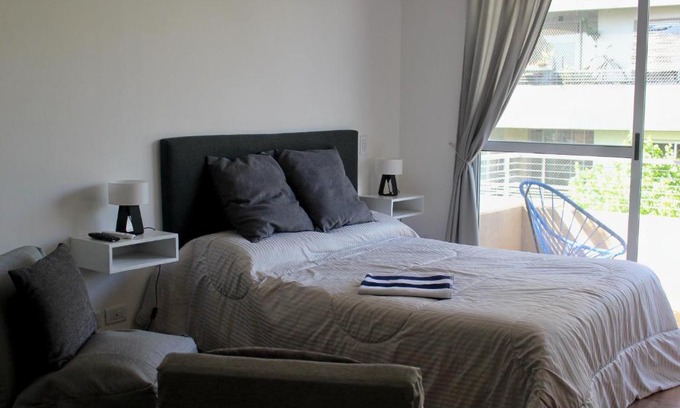 Saavedra Apartment | AA Naon apart