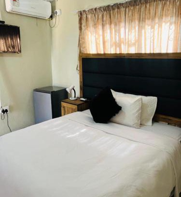 Thohoyandou House | AA Nkhumeleni Guesthouse and Accomodation