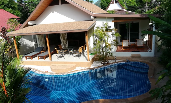 Nai Harn House | Abby's Hideaway a restful location