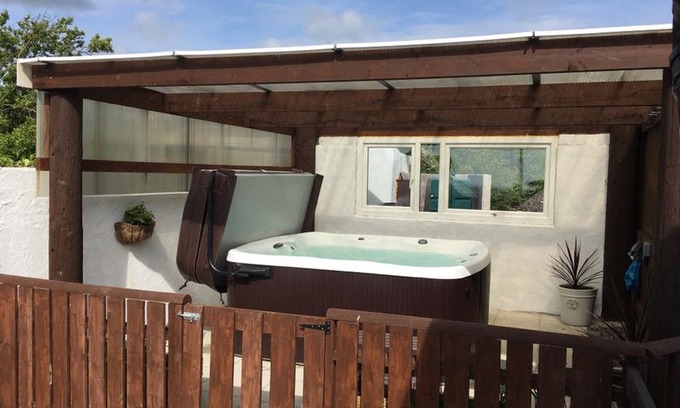 Rhydwyn Cabin | Abersant Cottage, Pet friendly, Hot Tub, Close to Beach