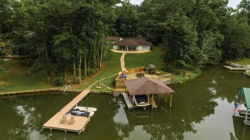 Jacksons' Gap House | Abigail's Lake Haven