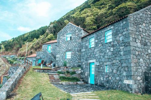 Calheta House | Abrigo da Cascata - Casas de Campo - São Jorge