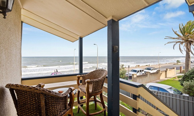 Glenelg North Apartment | Absolute Beachfront With Balcony Overlooking the Sunset.nhorizon235