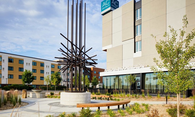 South Loop Hotel | AC Hotel by Marriott Bloomington Mall of America