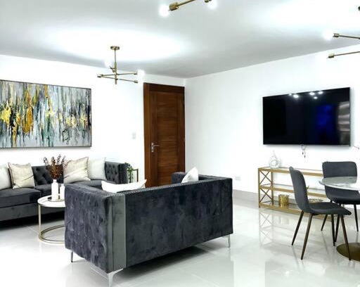 Cerro Alto Apartment | AC, Wifi, Gym, Pool, Parking, Sec. Guards 24 hrs.