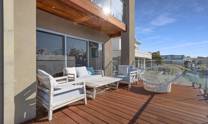 Paynesville House | Access to the stunning lakes, ideal for fishing and leisurely boat rides