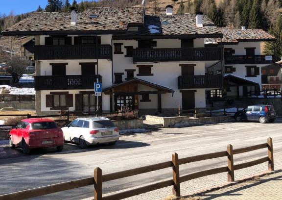 Champoluc Apartment | Accogliente appartamento in centro Champoluc