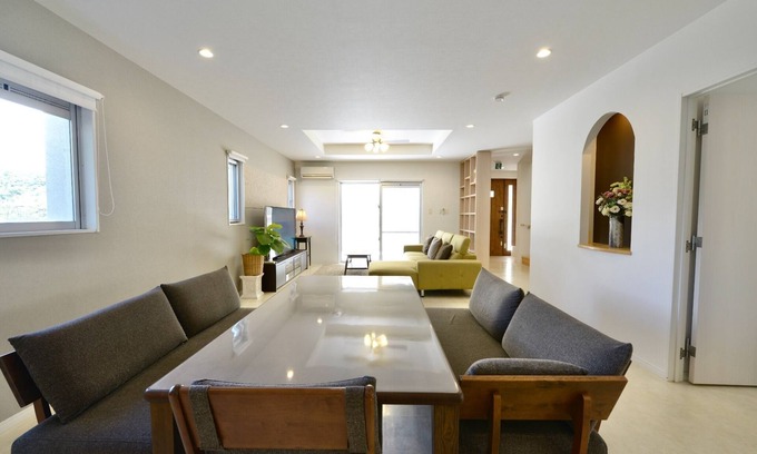 Enobi House | Accommodates up to 12 people Enjoy a relaxing time in Okinawa with two families friends and family/Uruma Okinawa