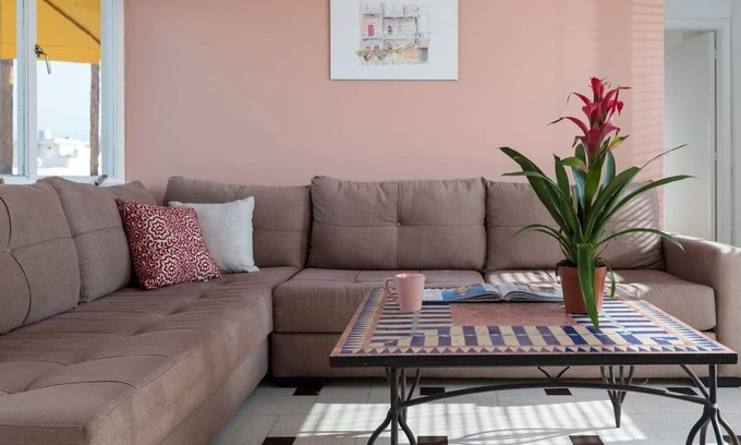 Gemmayzeh Apartment | Achrafieh 1BD Rooftop + Terrace