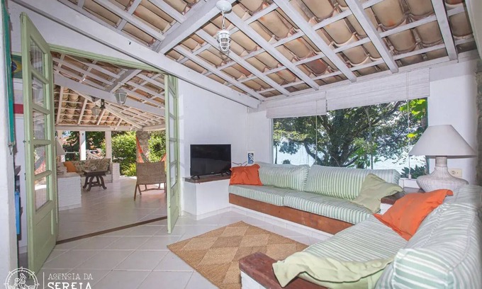 Armacao House | Aconchegante Costeira ao Lado da Praia da Armação - Ilhabela