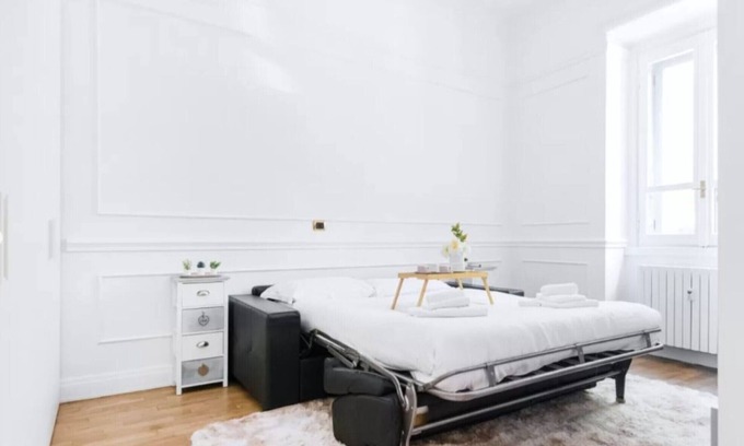 Washington Apartment | Acquileia - Stylish loft steps from Corso Magenta