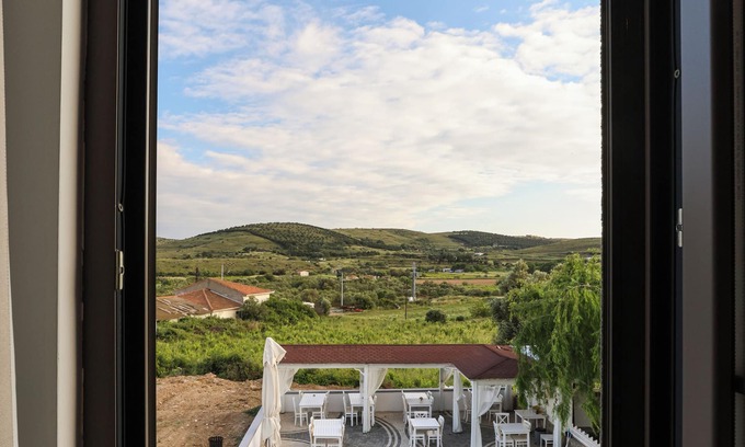 Bozcaada Hotel | Adaloca Otel