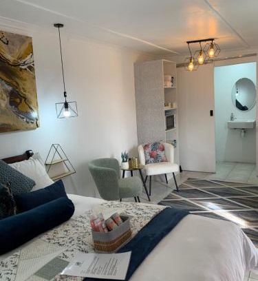 Colchester House | Addo Mountain View