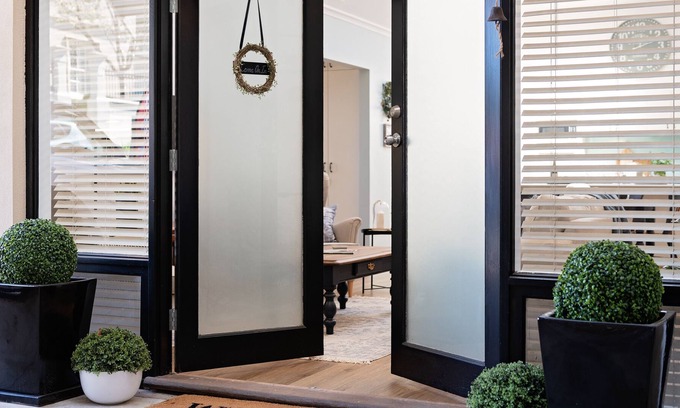 Crafers Apartment | Adelaide Hills Accommodation in the heart of it all.
