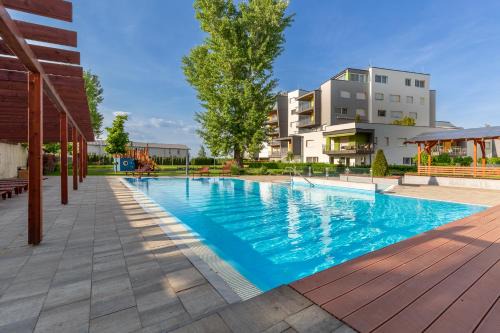 Siofok Apartment | Admiral Luxury III Apartman By BLTN