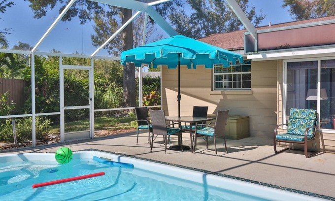 Southgate House | Adorable Beach Bungalow with privacy yet 10 minutes to many events