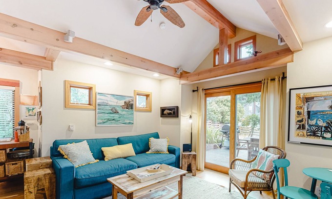 Manzanita Cottage | Adorable cabin near the beach with gas fireplace, firepit, deck, washer/dryer