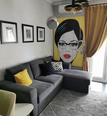 Nea Iraklitsa Apartment | Adrianos House by the sea