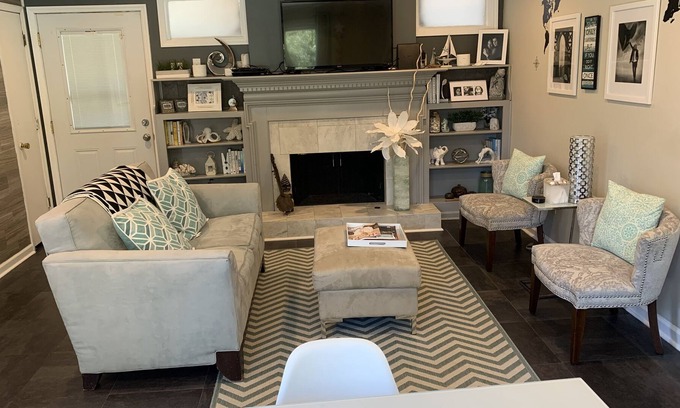 Augusta Cottage | Adult Retreat