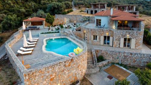 Melissopetra Villa | Aether Panorama Pool Retreat