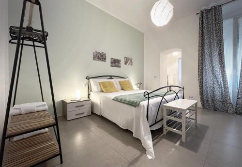 La Spezia Historic Centre Bed & Breakfast | Affittacamere Everest