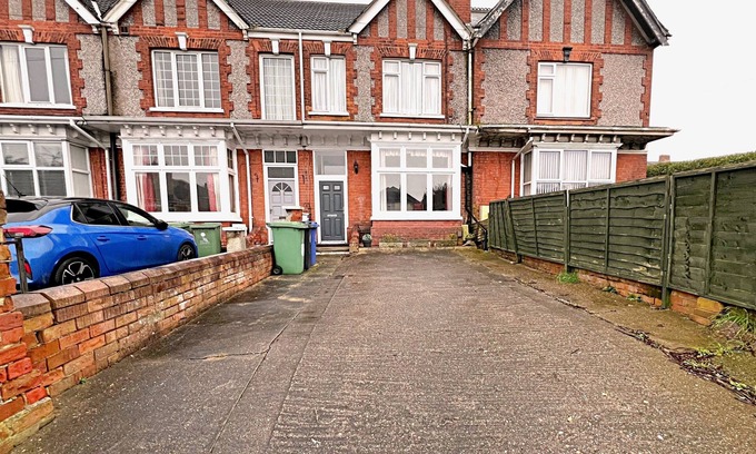 Cleethorpes Hotel | Affordable & comfortable Guest House by Sea Room 5